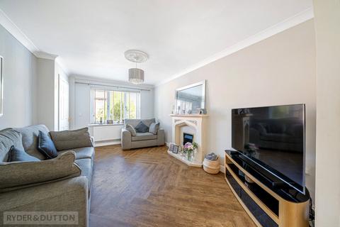 16 Green Park View, Oldham, OL1 4GP