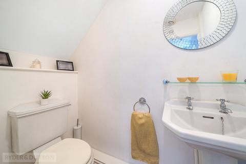 16 Green Park View, Oldham, OL1 4GP
