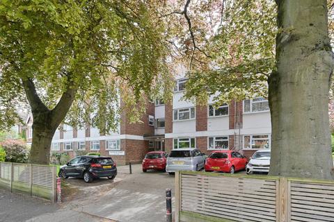 2 bedroom flat for sale, Michelle Court, Acton, London, W3
