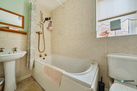 4 bedroom detached house for sale, Ffordd Ger Y Llyn, Penllergaer, Swansea