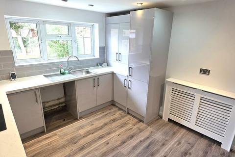undefined, Wigford Road, Dosthill, Tamworth, B77