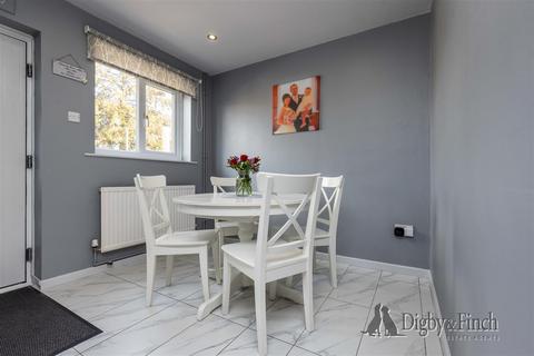 3 bedroom semi-detached house for sale, Main Road, Radcliffe-On-Trent, Nottingham