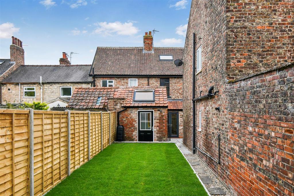 New Rear garden.jpg
