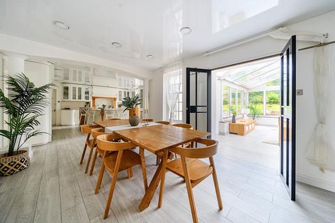 undefined, Forest Road, Tunbridge Wells, TN2