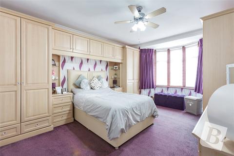 5 Mcintosh Close, Romford, RM1 4JH