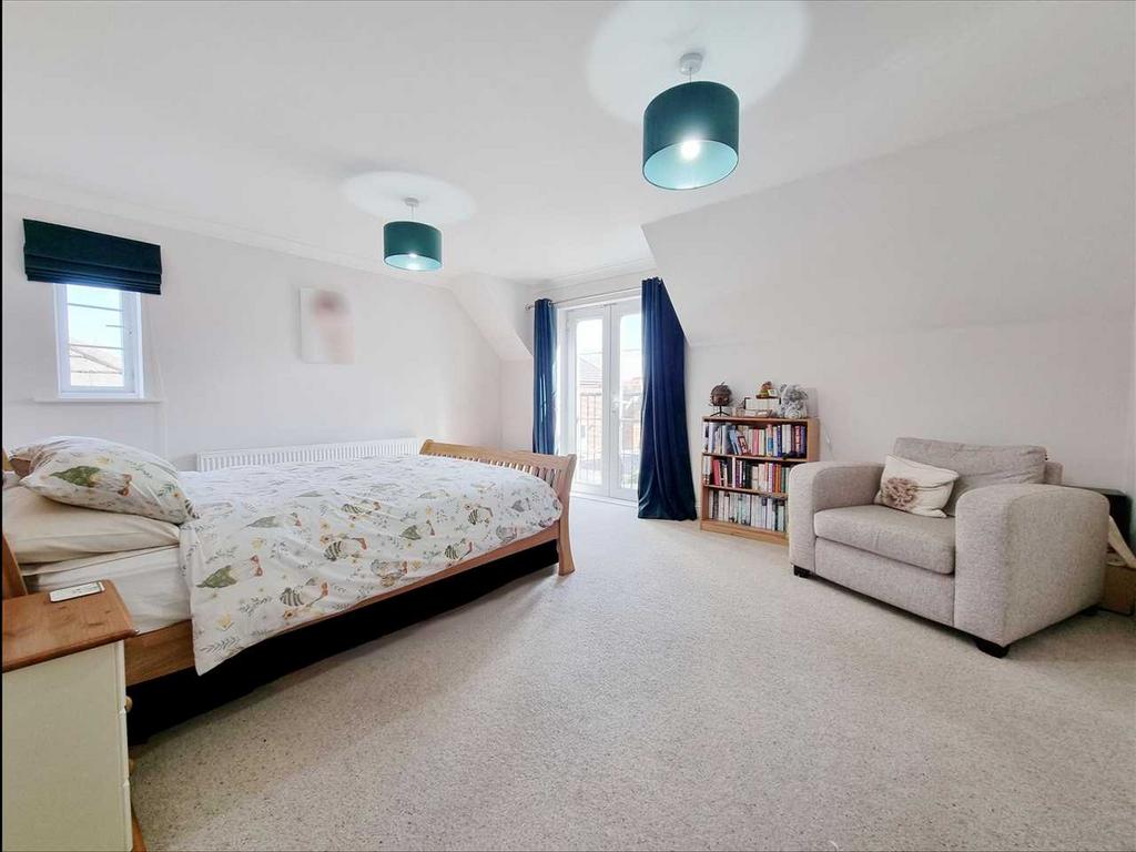 Bedroom 1: