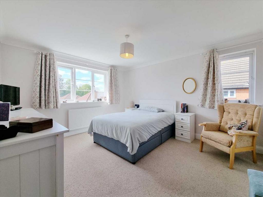 Bedroom 2: