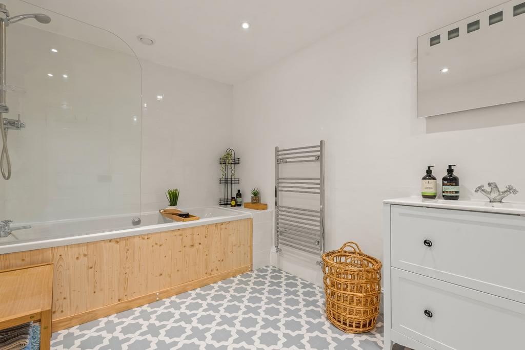Family bathroom