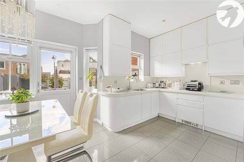 4 bedroom terraced house for sale, The Boulevard, Greenhithe, Kent, DA9
