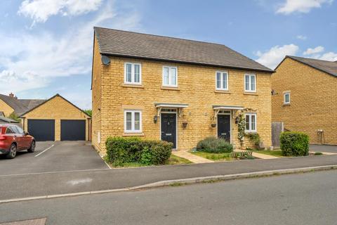 3 bedroom semi-detached house for sale, Carterton,  Oxfordshire,  OX18