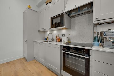 Flat 1, 109 Hare Lane, Claygate, Esher, KT10 0QY