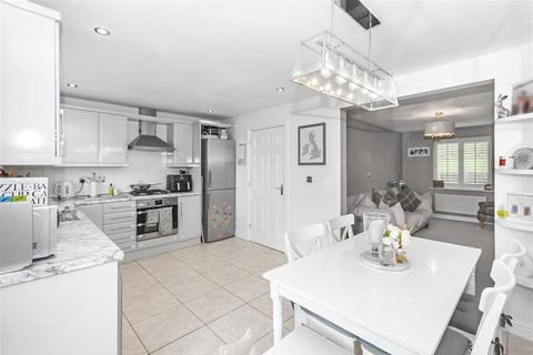 4 bedroom terraced house for sale, Burnley Road, Ramsbottom, Bury