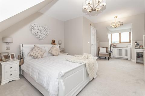 4 bedroom terraced house for sale, Burnley Road, Ramsbottom, Bury