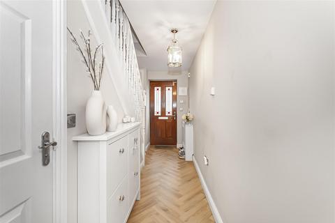 4 bedroom terraced house for sale, Burnley Road, Ramsbottom, Bury