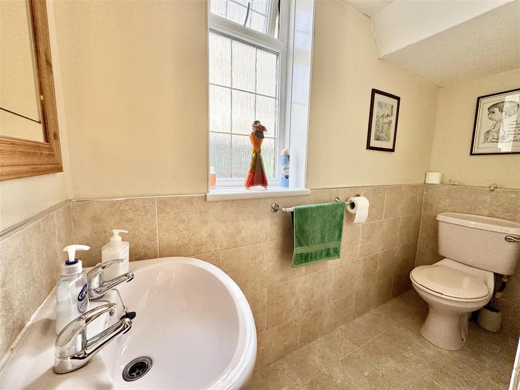 Downstairs wc