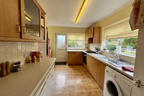 3 bedroom semi-detached house for sale, Sigston Road, Beverley, HU17 9PJ