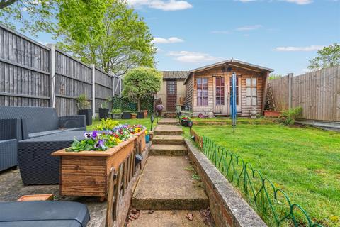 74 Leaves Spring, Stevenage, SG2 9BH