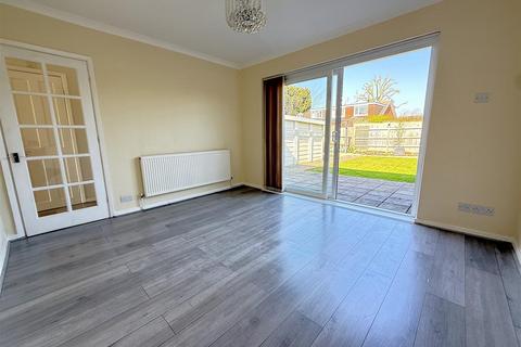 10 Bowbridge Lane, Bottesford, Nottingham, NG13 0AQ