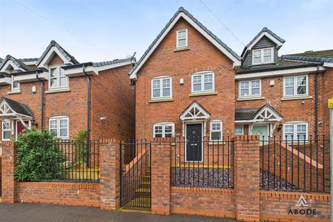 4 bedroom townhouse for sale, Uttoxeter Road, Stoke-On-Trent ST11