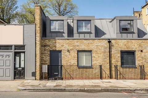 1 bedroom terraced house for sale, Malpas Road, London SE4
