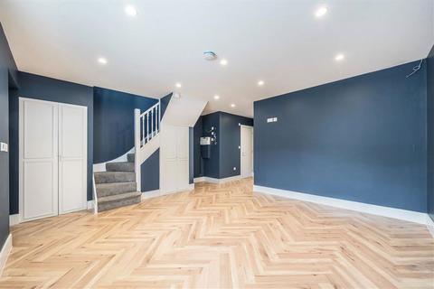 1 bedroom terraced house for sale, Malpas Road, London SE4