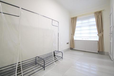1 bedroom flat to rent, Cavendish Gardens, Barking IG11