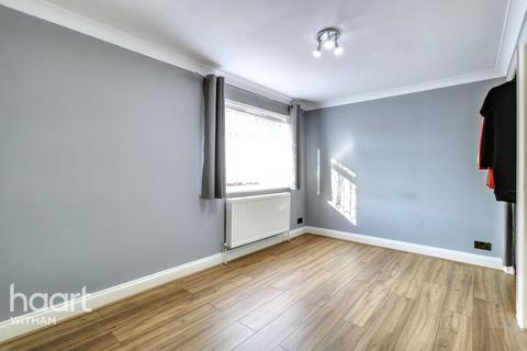 124 Broadway, Silver End, Witham, CM8 3XW