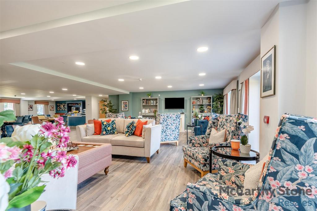 8642416-interior23.jpg