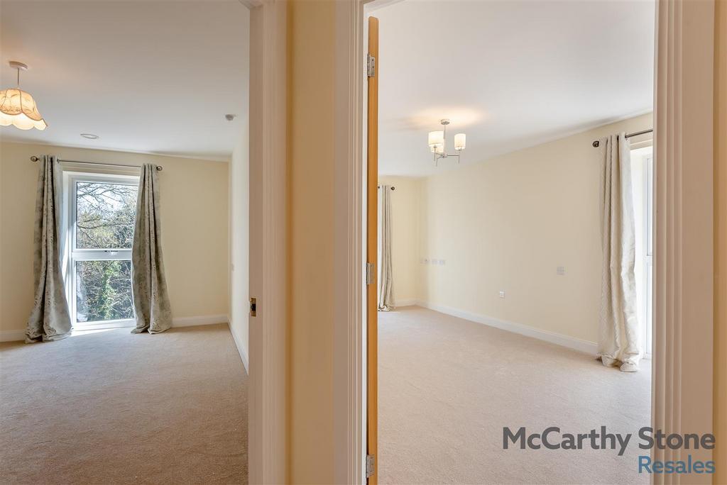 8642416-interior07.jpg