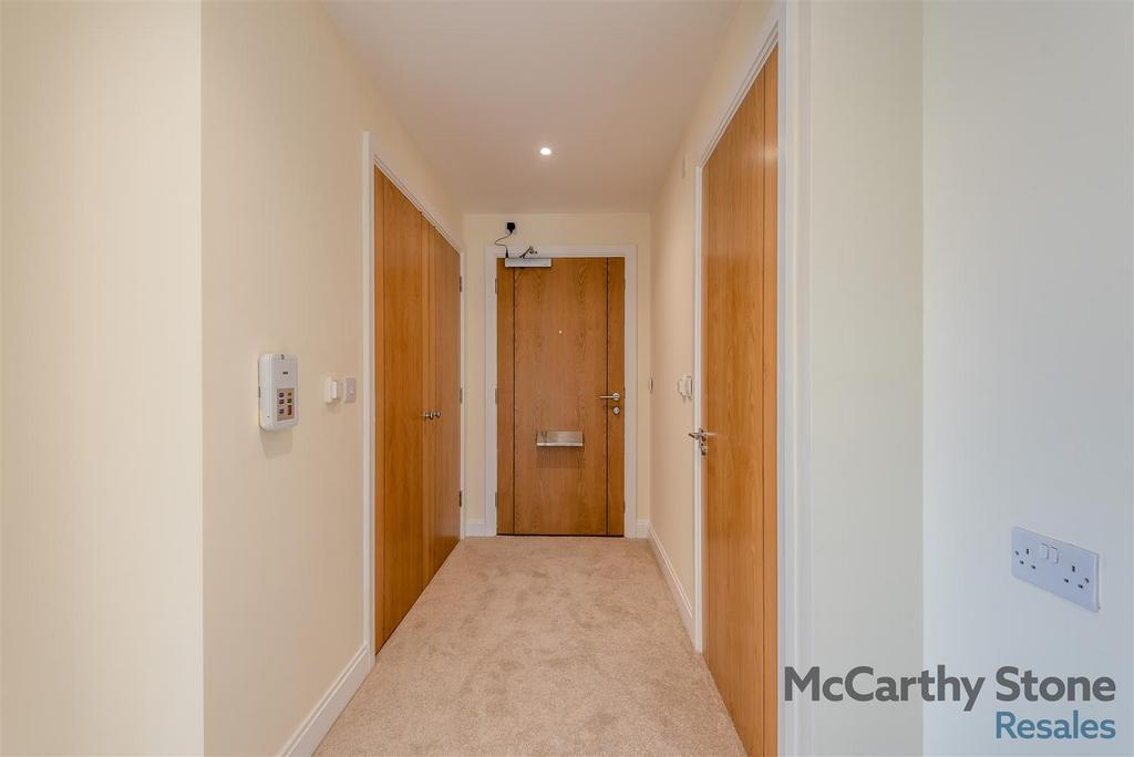 8642416-interior09.jpg