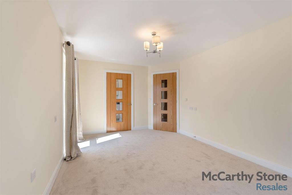 8642416-interior12.jpg