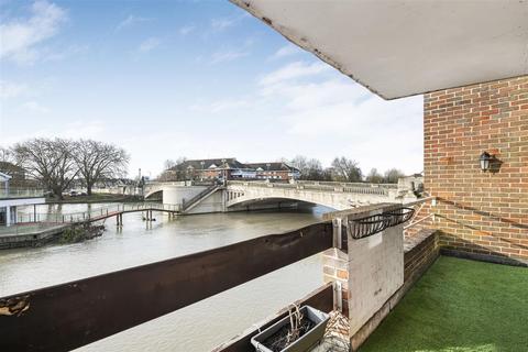 undefined, Riverside Court, Caversham, Reading