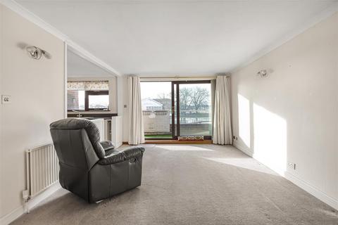 undefined, Riverside Court, Caversham, Reading