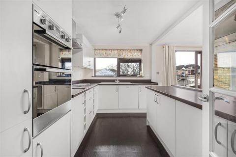 undefined, Riverside Court, Caversham, Reading