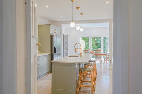 33 Ashleigh Road, Solihull, B91 1AF