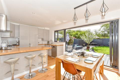 2 bedroom semi-detached bungalow for sale, Selangor Avenue, Emsworth, Hampshire