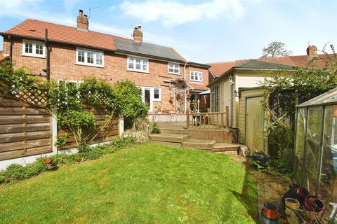 4 bedroom semi-detached house for sale, Plantation Drive, North Ferriby