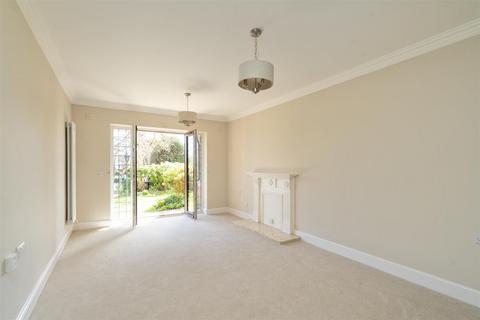 2 bedroom apartment for sale, Avenue Road, Dorridge