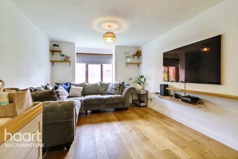 1 bedroom apartment for sale, Teresa Mews, London