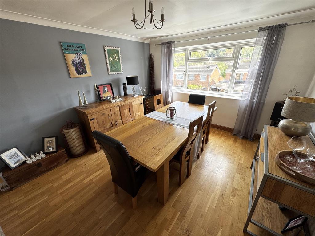 Lounge/dining room