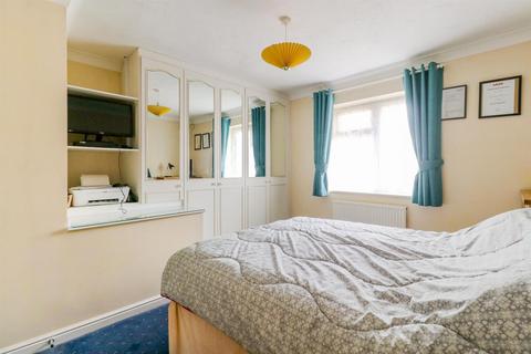 27 Cooks Way, Hatfield, AL10 8XT