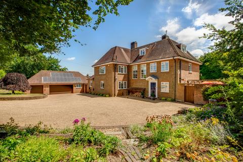 8 bedroom detached house for sale, Ellesborough Road, Aylesbury HP22