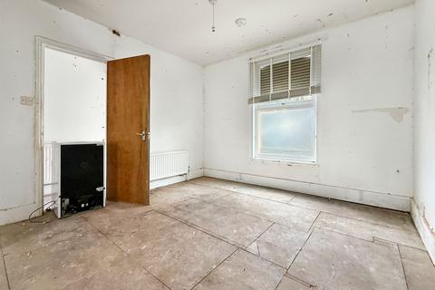72 Arnold Street, Brighton, BN2 9XT