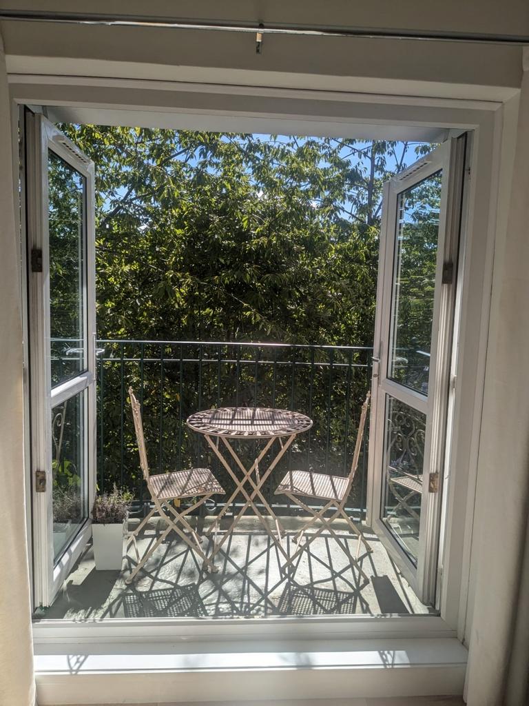 Apartment in London - More
