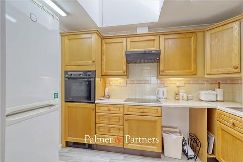 1 bedroom bungalow for sale, Gladstone Court, Chelmsford CM2