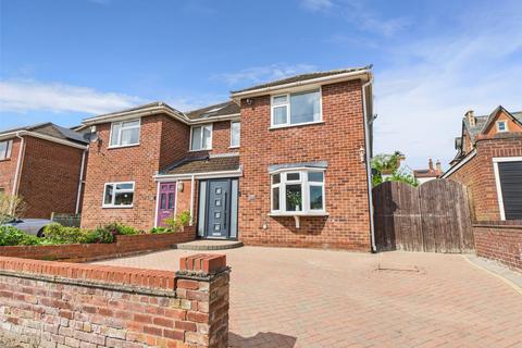29 Athelstan Road, Worcester, WR5 2BW