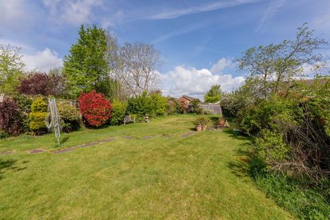 4 bedroom detached house for sale, Oaken Grove, Maidenhead SL6