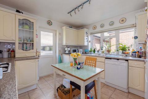 4 bedroom detached house for sale, Oaken Grove, Maidenhead SL6