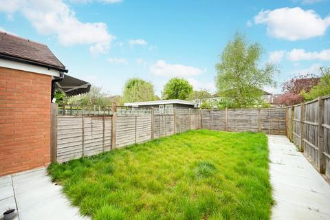 3 bedroom end of terrace house for sale, Hambleton Close, Worcester Park, KT4
