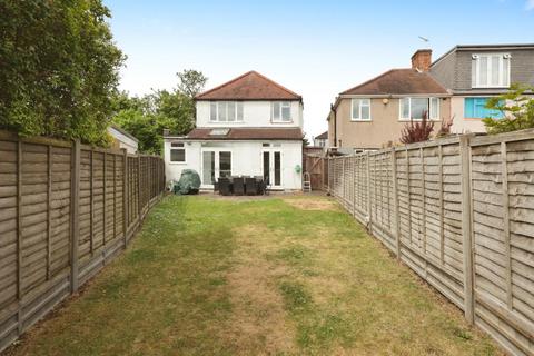 4 bedroom detached house for sale, Tenby Avenue, Harrow